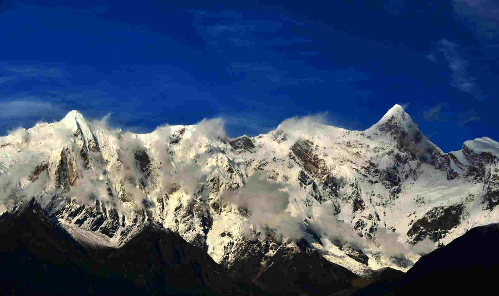 南迦巴瓦峰